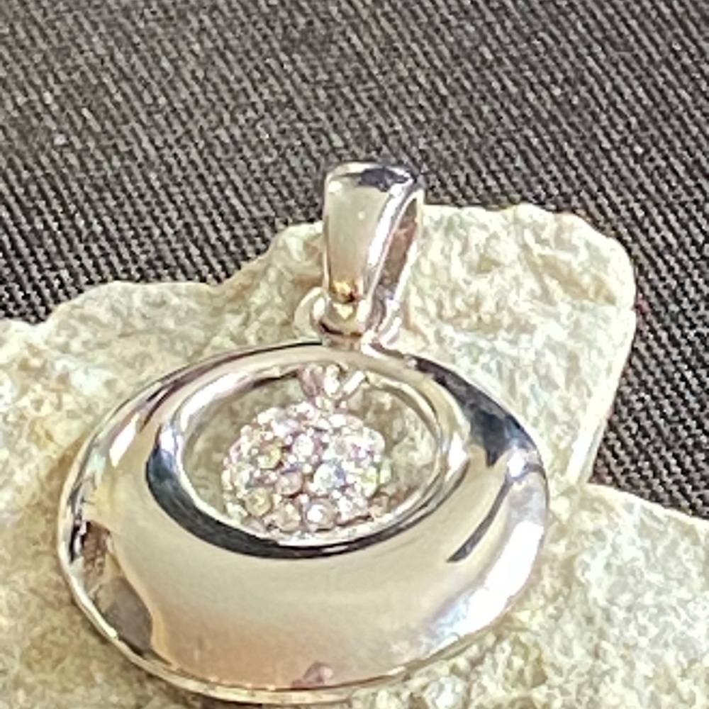 Pendant